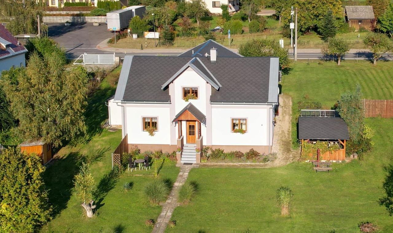 U Kapitana Lägenhet Radvánovice Exteriör bild