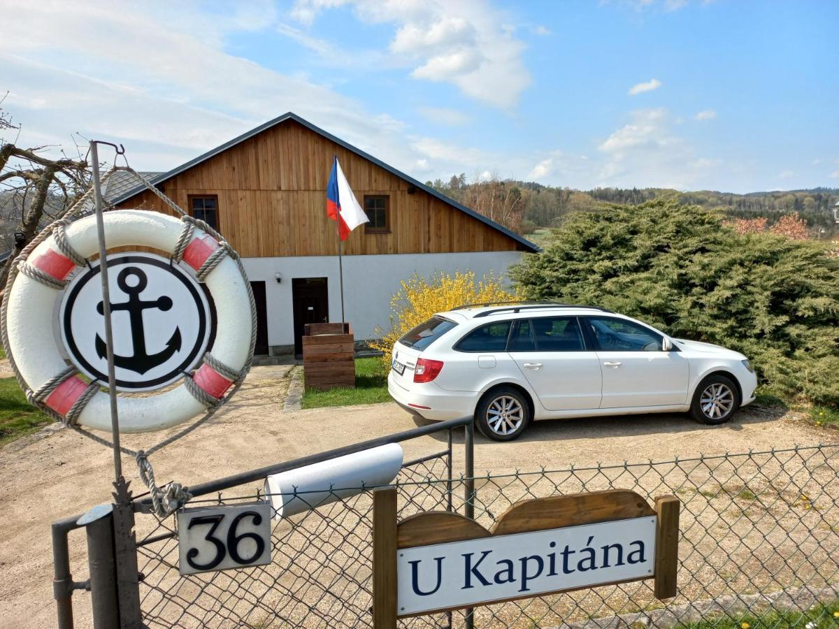 U Kapitana Lägenhet Radvánovice Exteriör bild